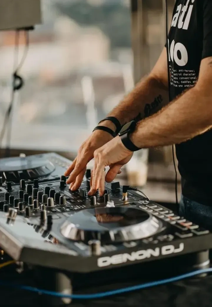 Диджей на праздник