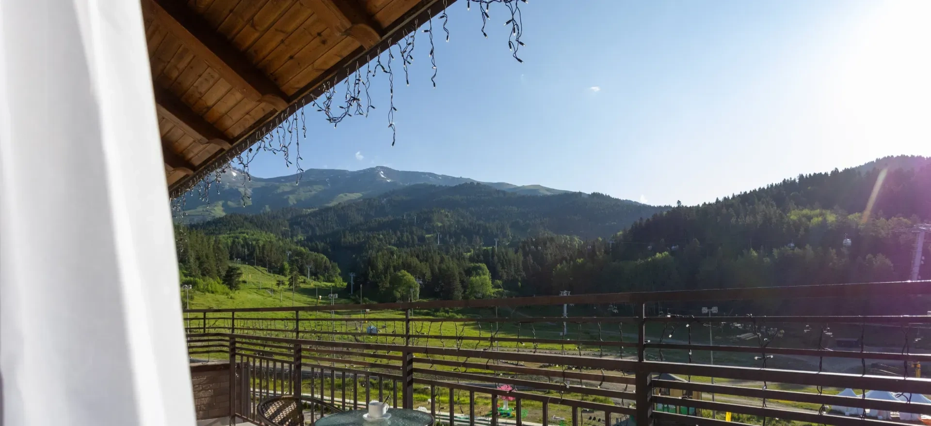 проживание романтик