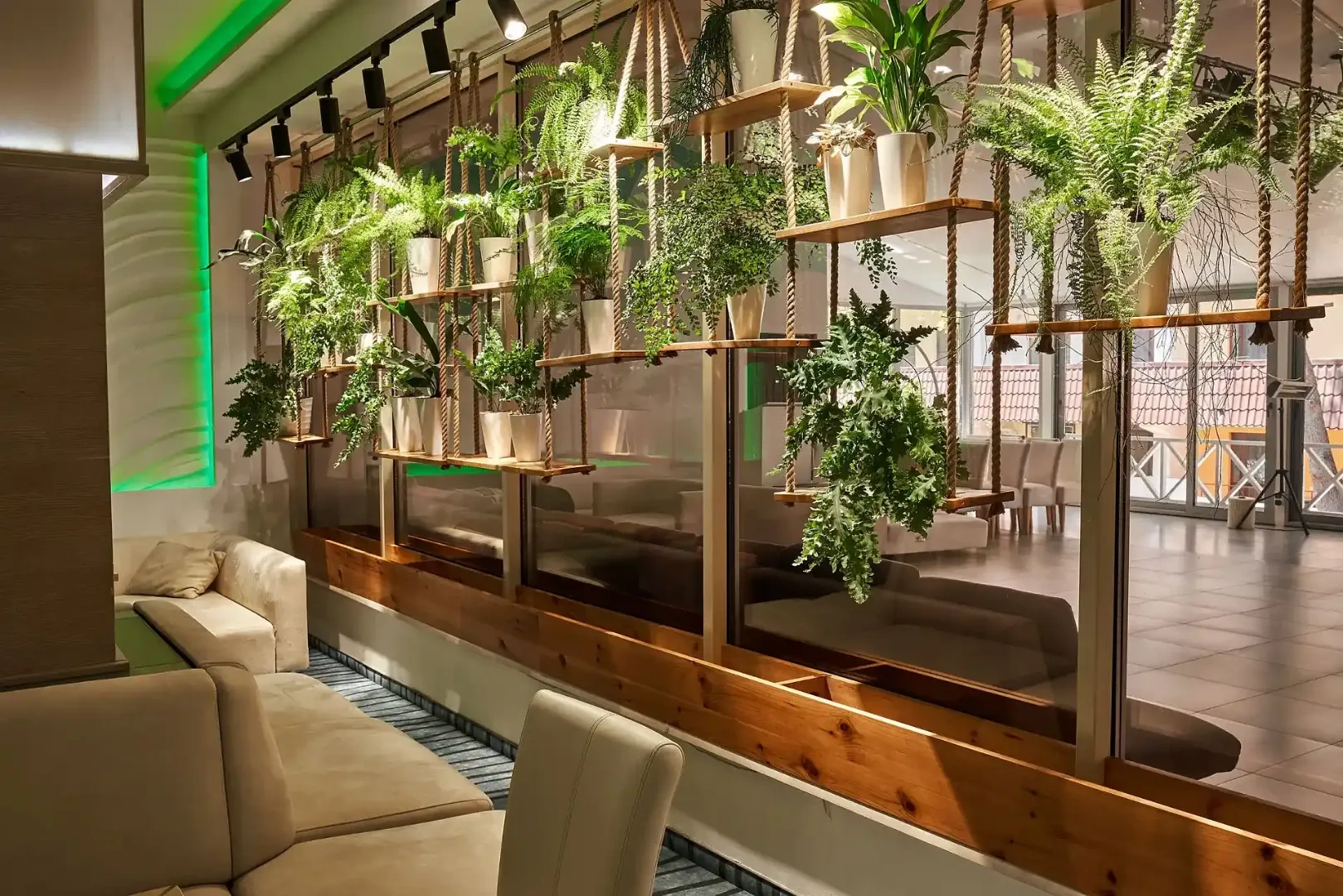 Ботаник Холл