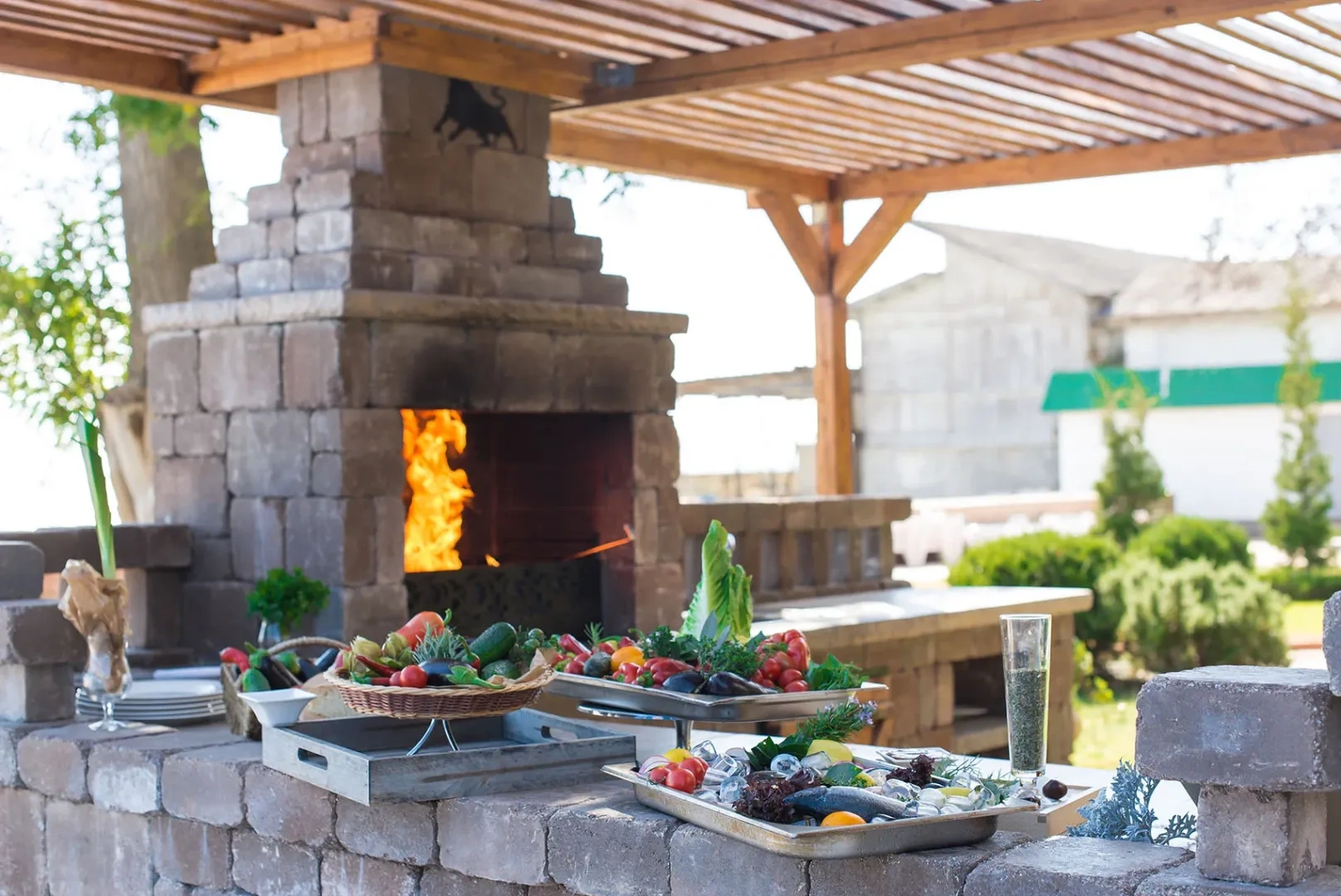 Мангал в саду